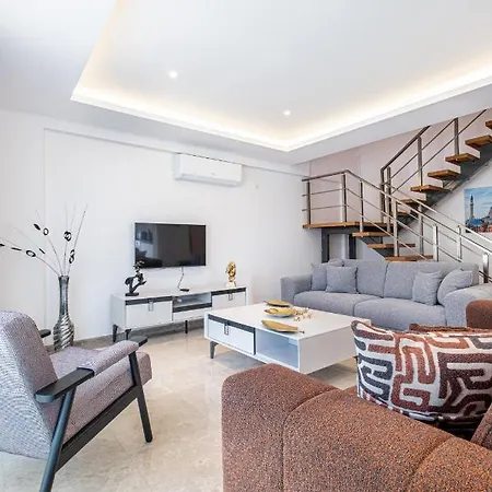 Aparthotel Deluxe *