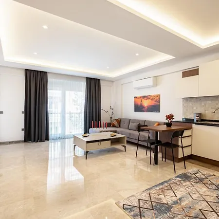 Aparthotel Deluxe *