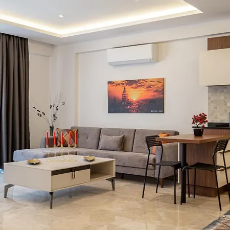 Deluxe Aparthotel *